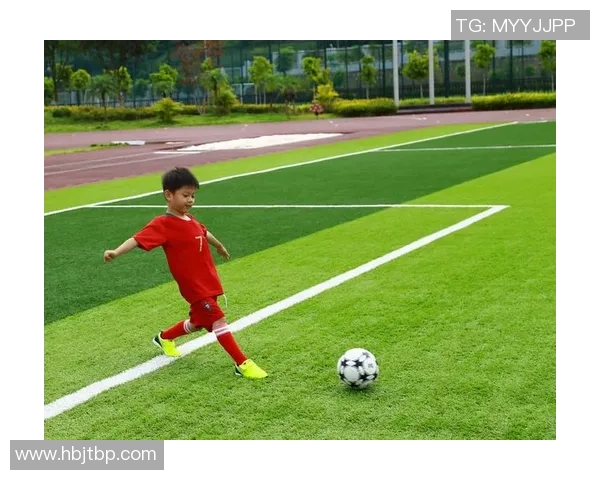 足球明星拜恩斯的传奇生涯与场上风采全解析